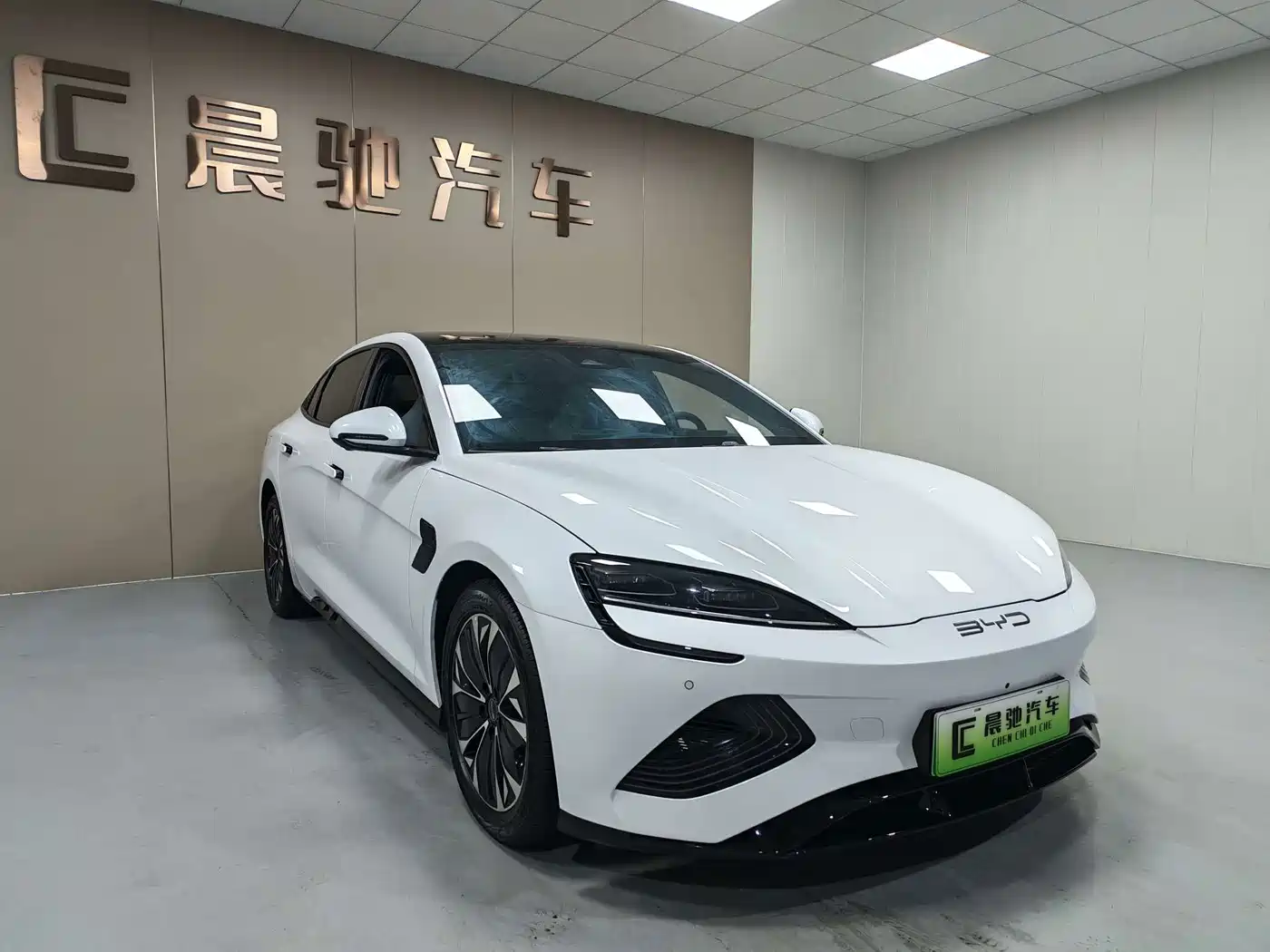 BYD Seal 2023 2022 550km Standard Range RWD Premium