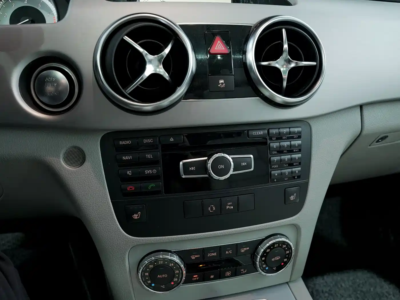 Mercedes-Benz GLK-Class 2013 Facelift GLK 300 4MATIC Fashion фото 7