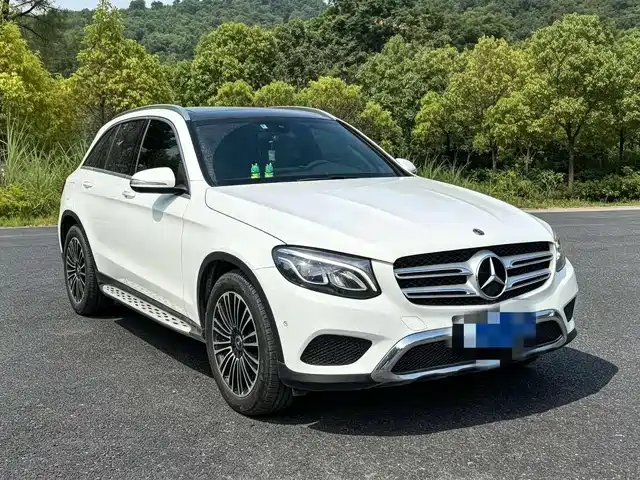 Mercedes-Benz GLC 2018 Facelift GLC 200 4MATIC — фото 3