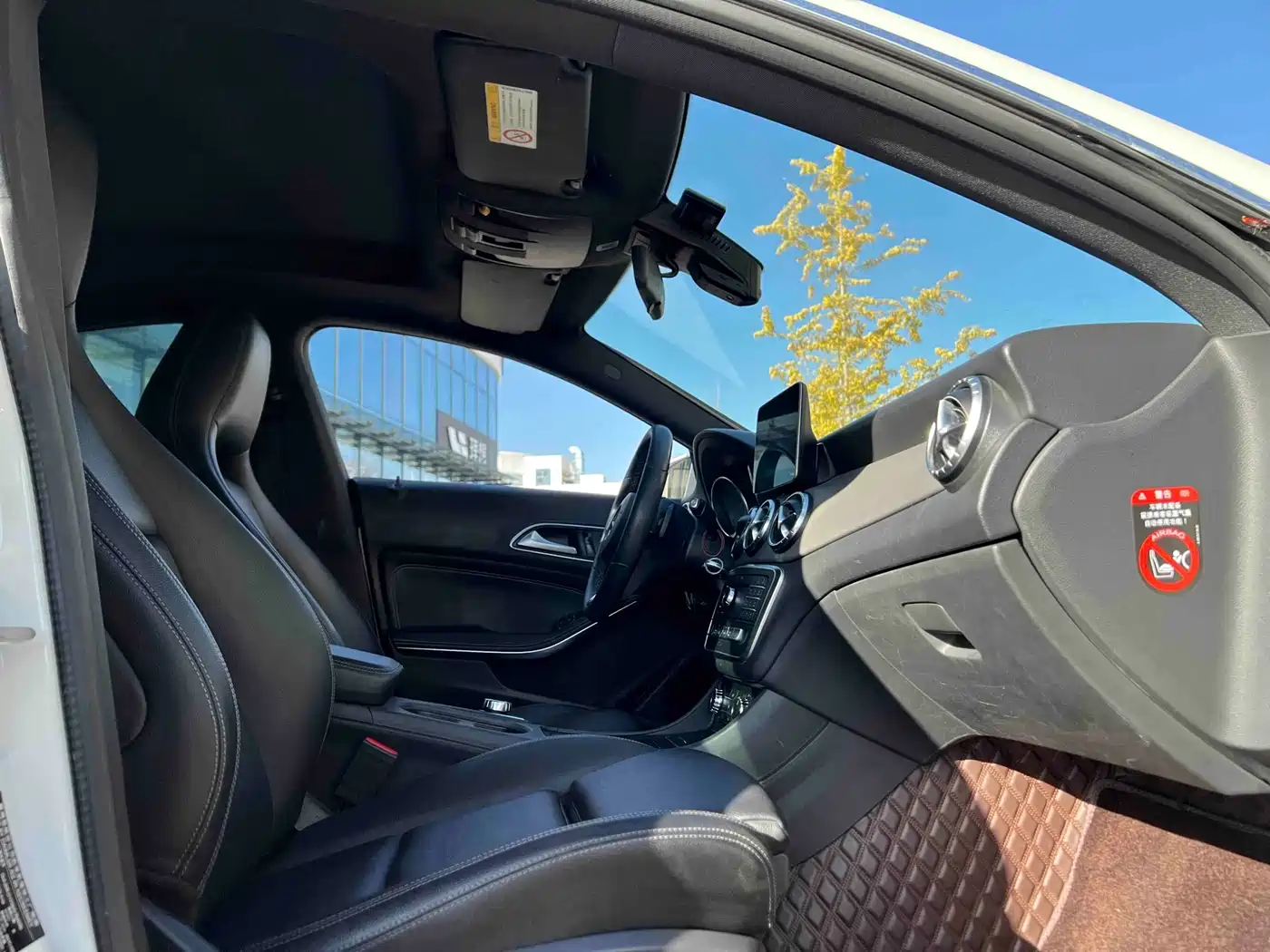 Mercedes-Benz CLA (Import) 2017 CLA 200 Dynamic фото 6