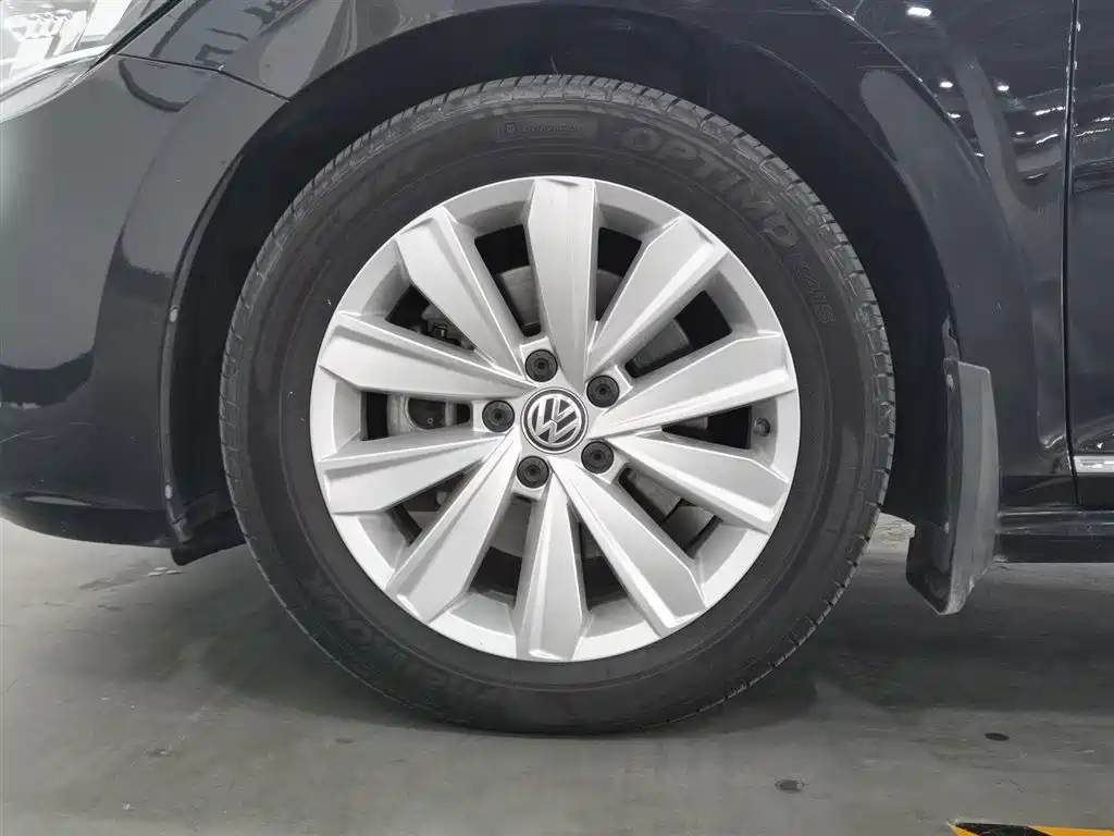 Volkswagen Passat 2019 330TSI Elite Version China VI фото 17