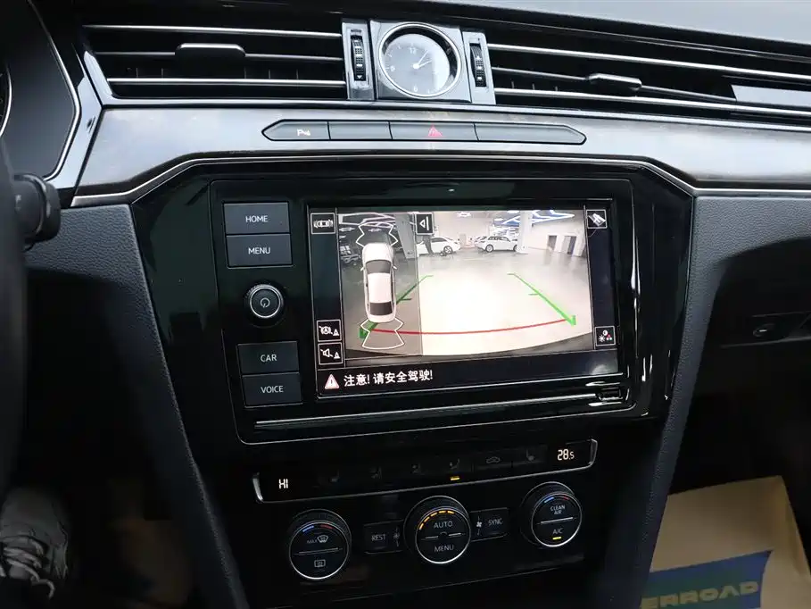 Volkswagen Magotan 2019 330TSI DSG Luxury China V фото 8