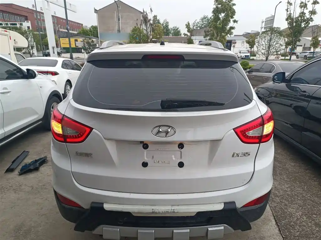 Hyundai Beijing Hyundai ix35 2015 2.0L Automatic 2WD Smart China V фото 4