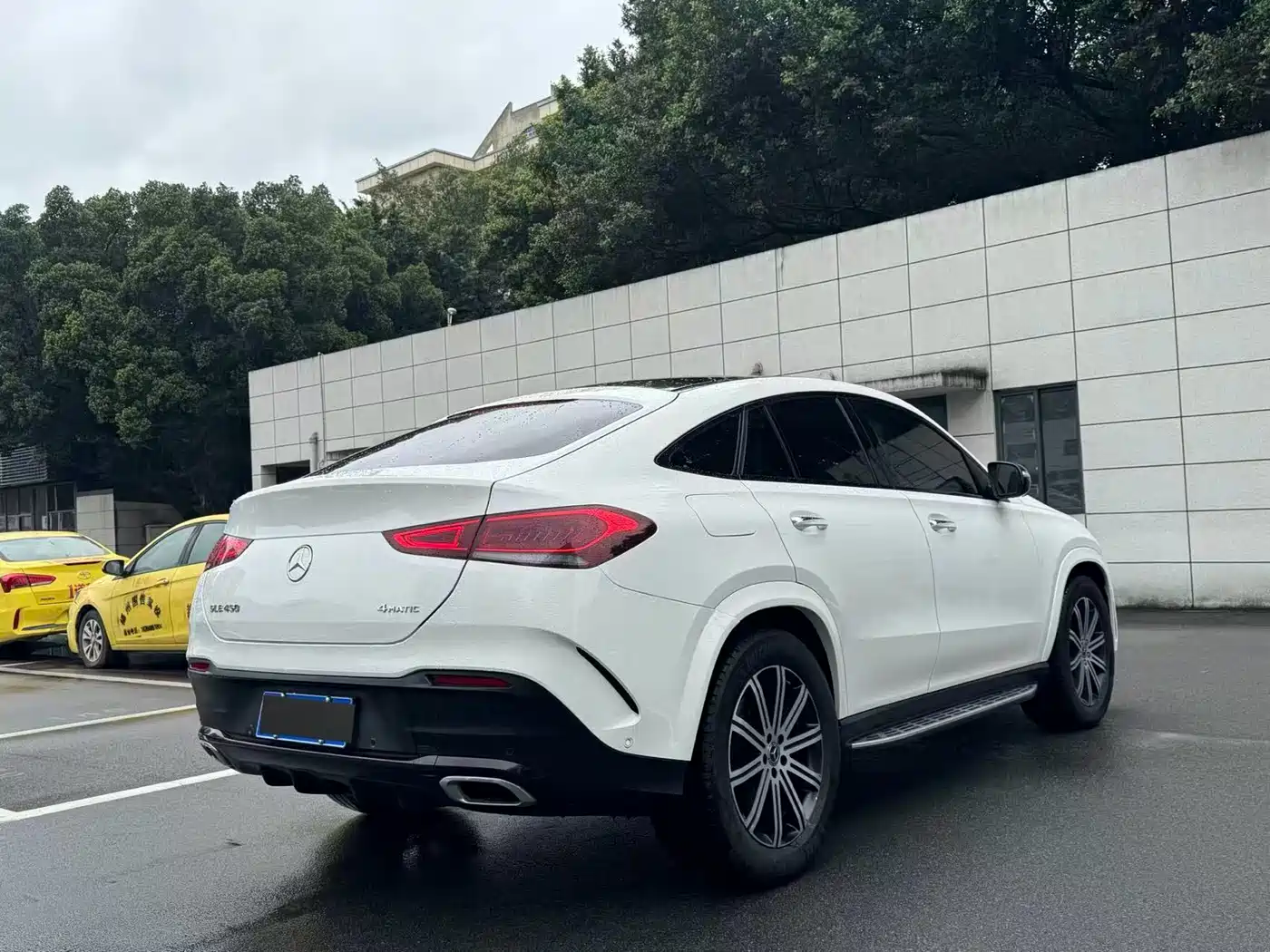 Mercedes-Benz GLE Coupe 2020 GLE 350 4MATIC Coupe SUV Fashion фото 8