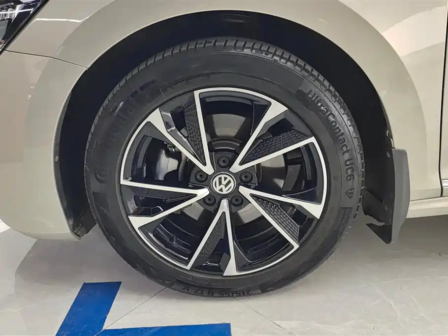 Volkswagen Passat 2020 Facelift 330TSI Elite China VI фото 6
