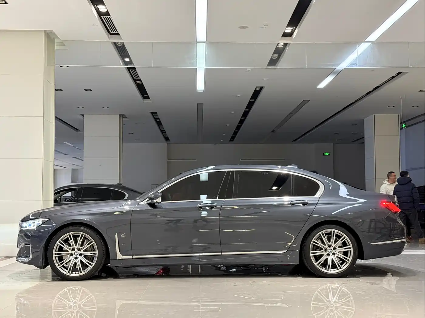 BMW 7 Series 2019 750Li xDrive V8 Luxury Package фото 19