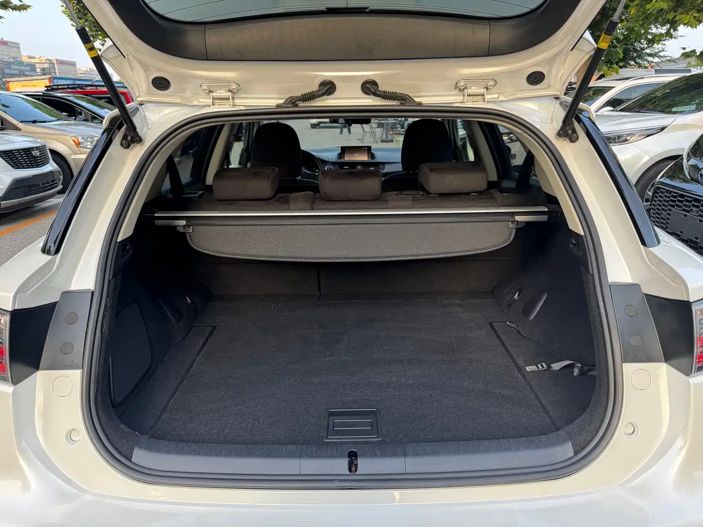 Lexus CT 2016 2014 CT200h Comfort Monochrome