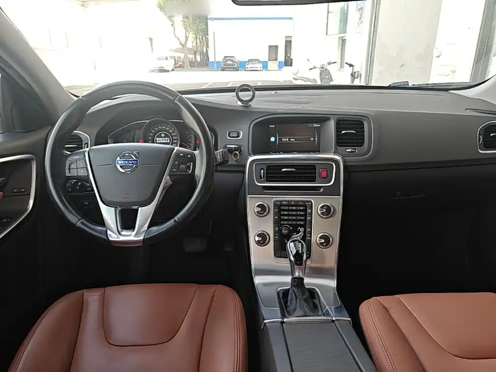 Volvo S60 2015 2015 S60L 2.0T Smart Vision