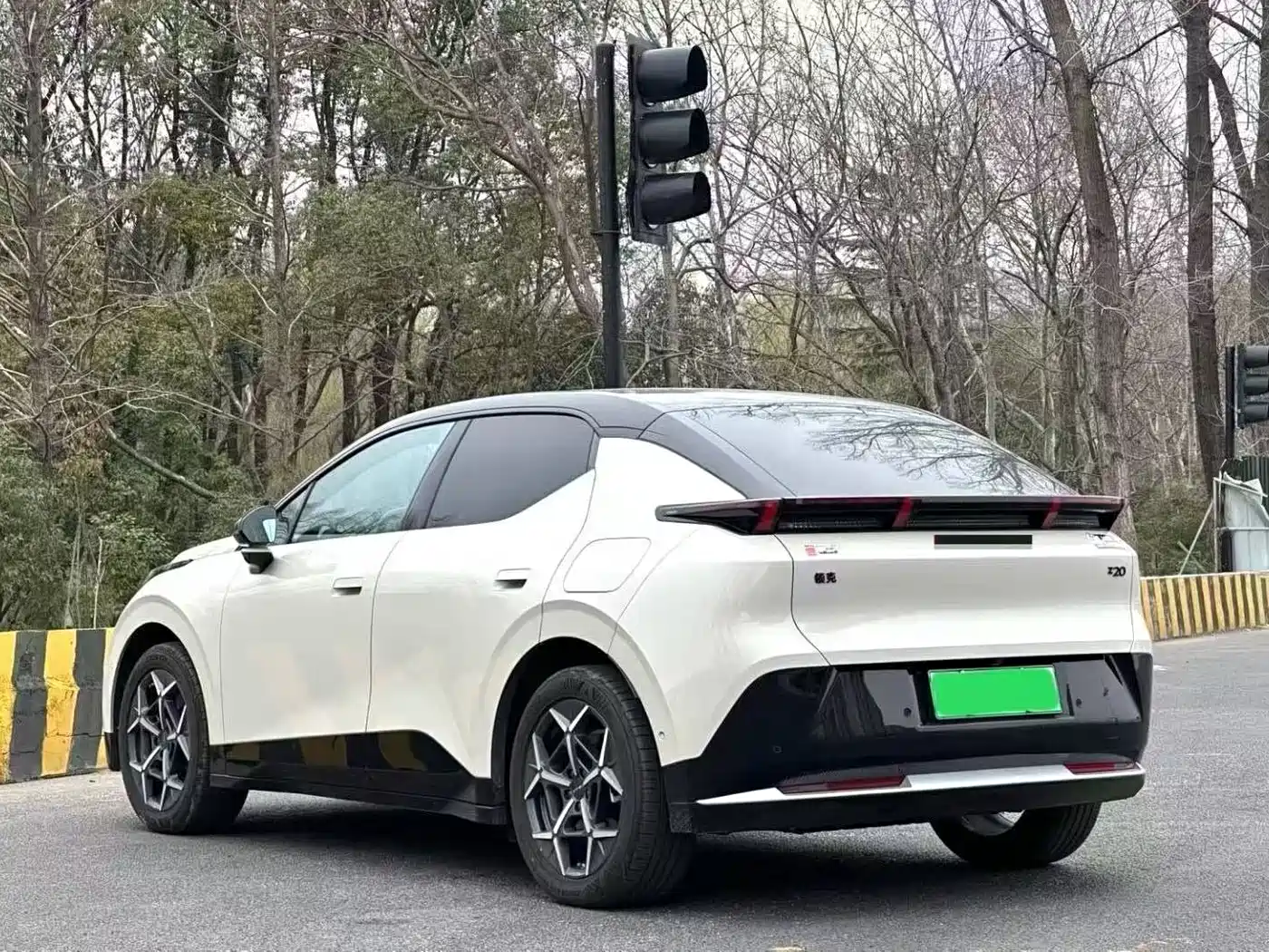 Lynk & Co Z20 2025 530km RWD Pro фото 3