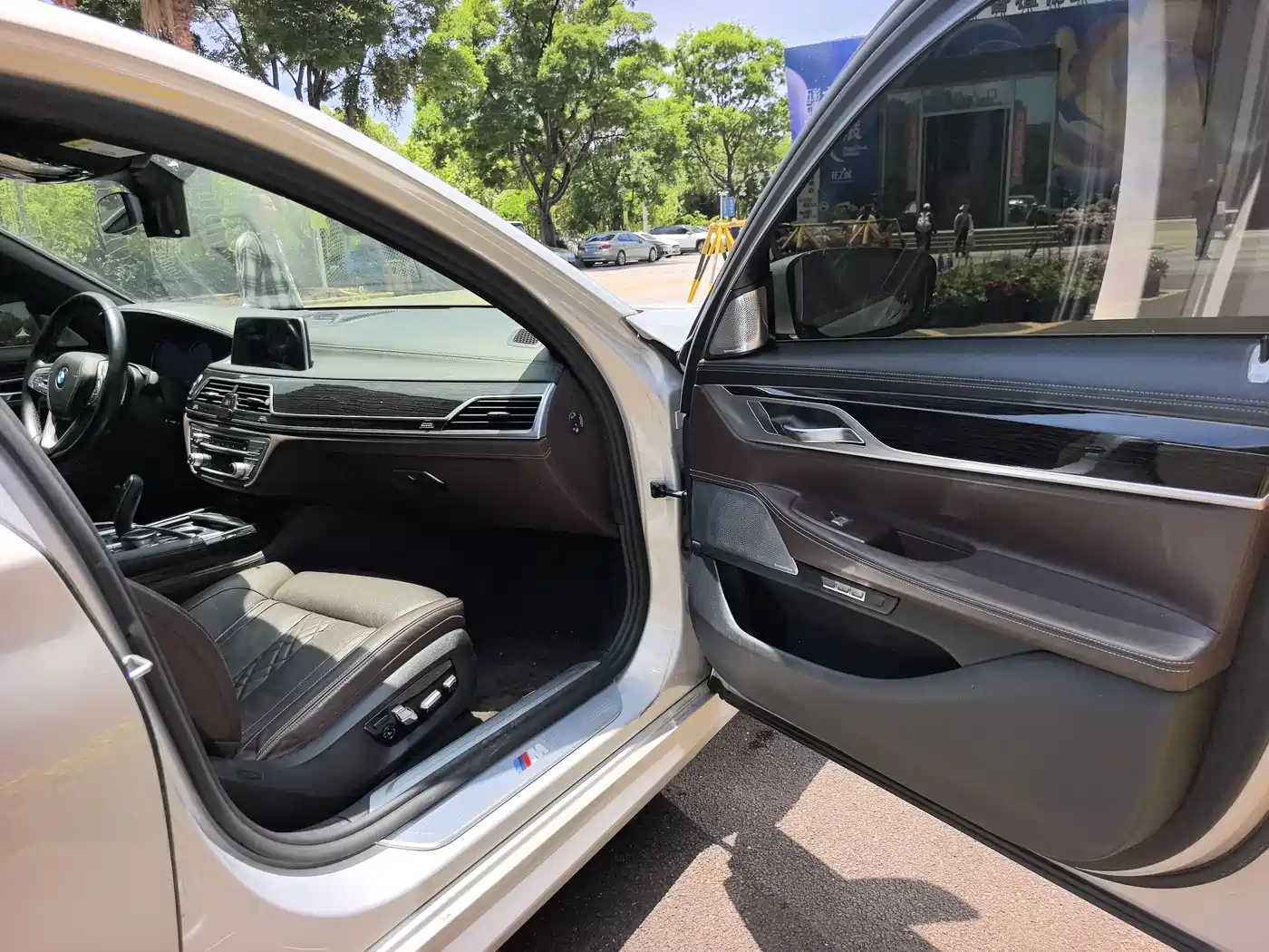 BMW 7 Series 2018 730Li Premium Type M Sport Package фото 21