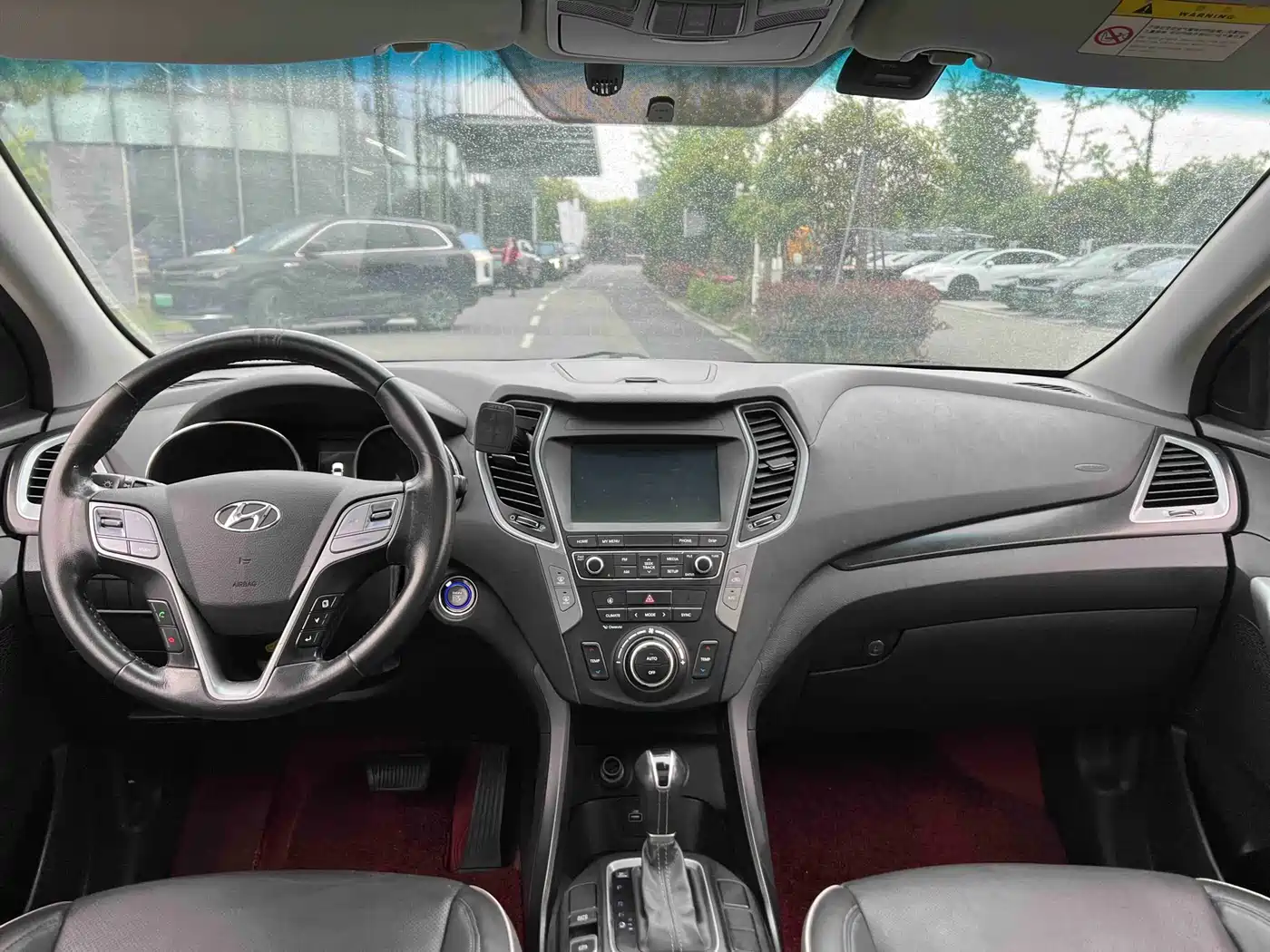 Hyundai Santa Fe 2017 2.4L Automatic 2WD Intelligent 5-Seater фото 4