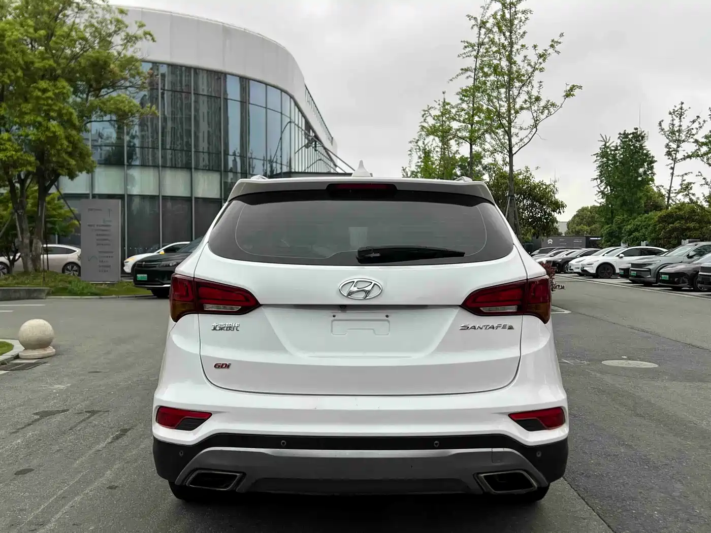 Hyundai Santa Fe 2017 2.4L Automatic 2WD Intelligent 5-Seater фото 12