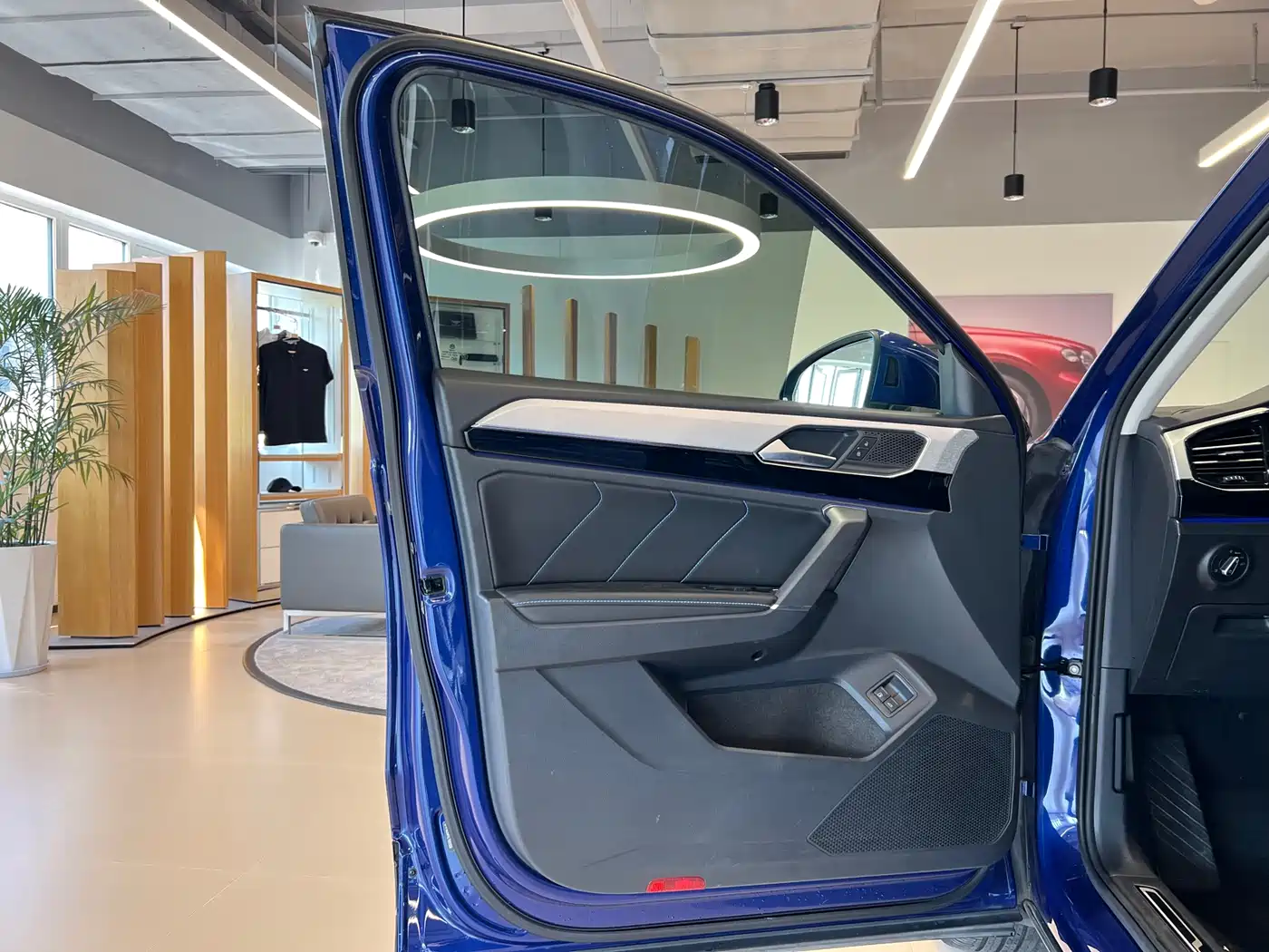 Volkswagen Tayron GTE Plug-in Hybrid 2020 1.4T Premium фото 7