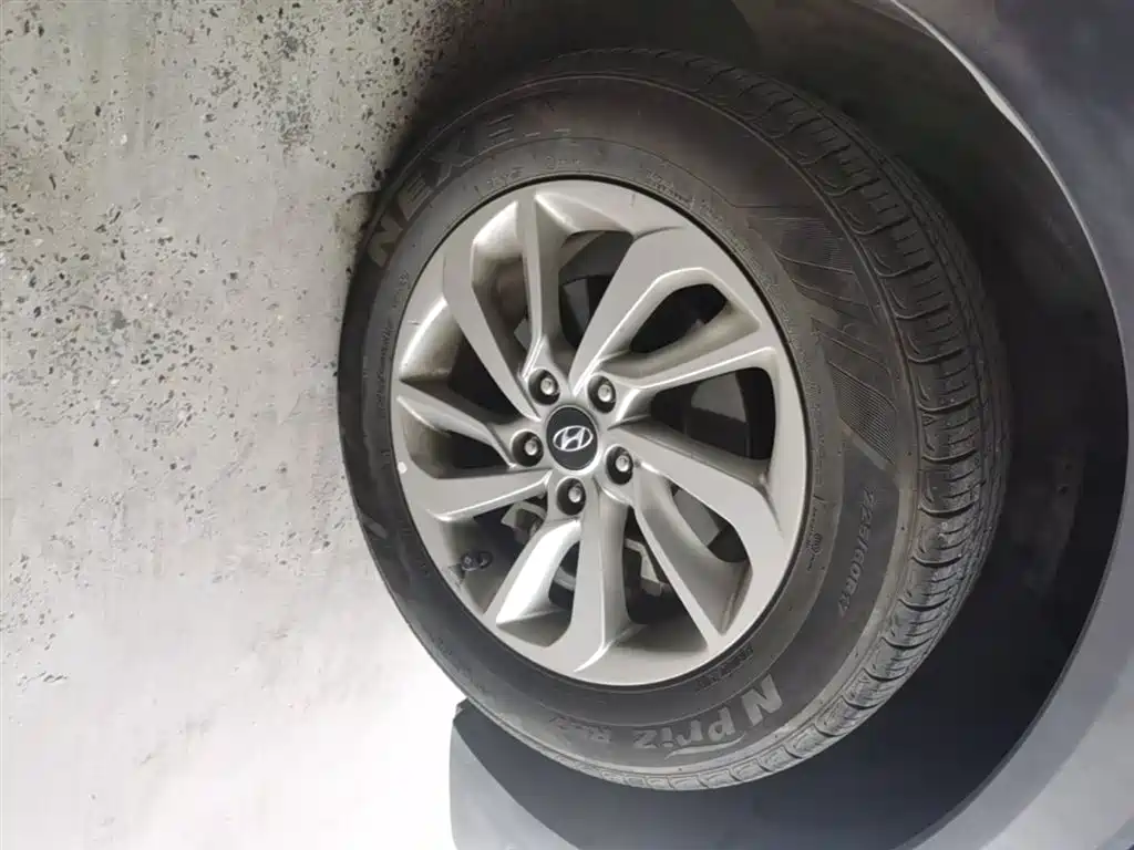 Hyundai Tucson 2015 1.6T Dual Clutch 2WD Smart фото 14