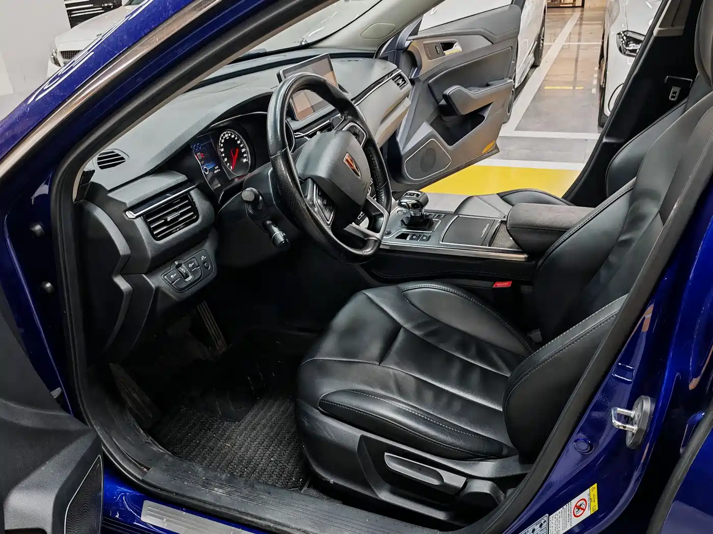 Hongqi H5 2020 1.5T DCT Qi Rhythm Edition фото 13