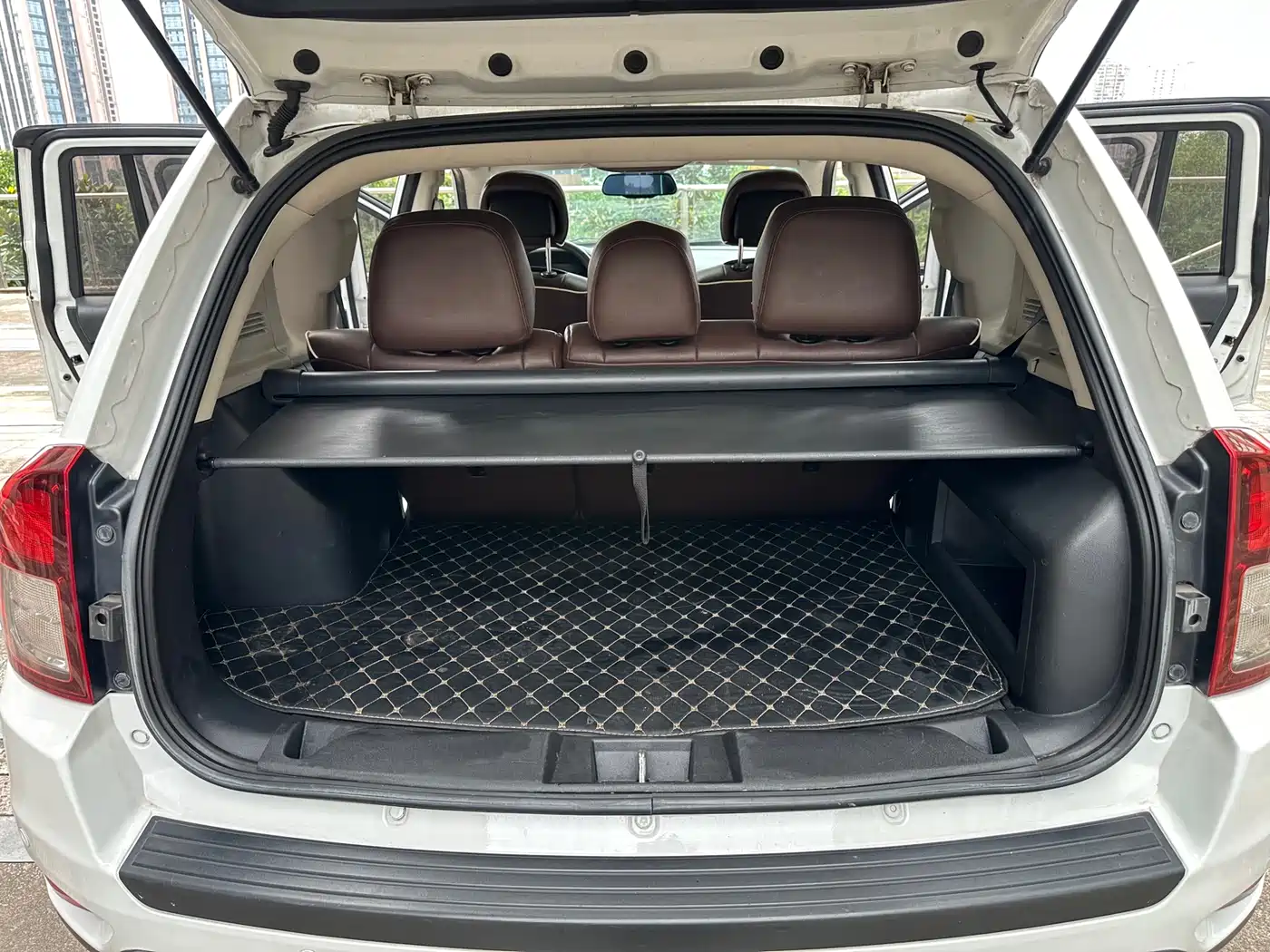 Jeep Compass (Import) 2015 2015 2.0L 2WD Sport