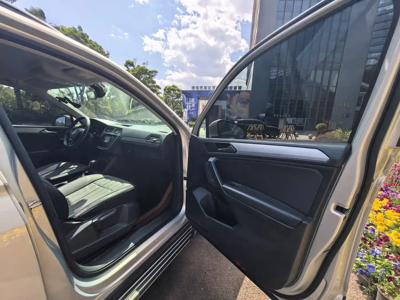Volkswagen Tiguan L 2019 330TSI Automatic 2WD Trend Edition China VI фото 15