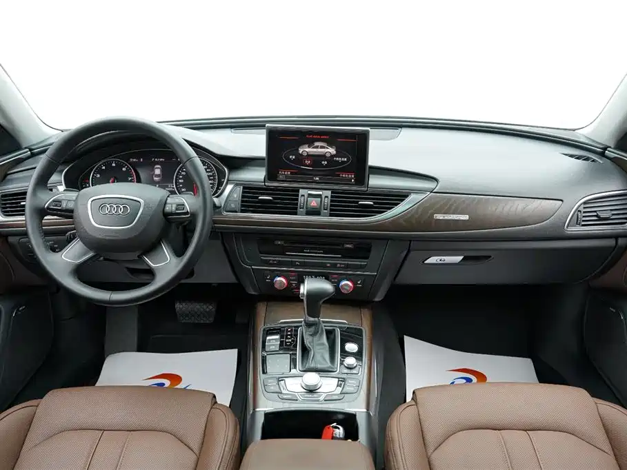Audi A6L 2015 35 FSI quattro Comfort фото 7