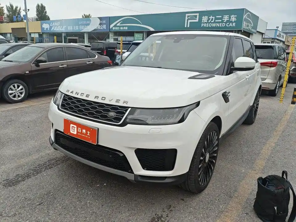 Photo 1 - Land Rover Range Rover Sport