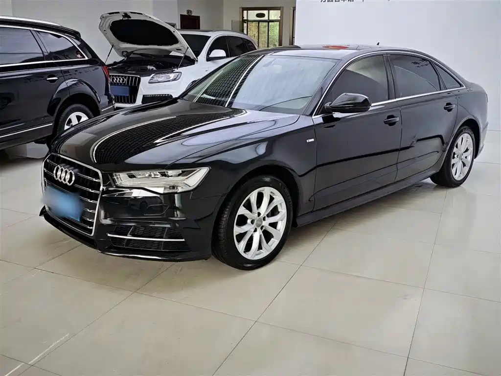 Audi A6L 2018 30th Anniversary 35 TFSI Fashion фото 2