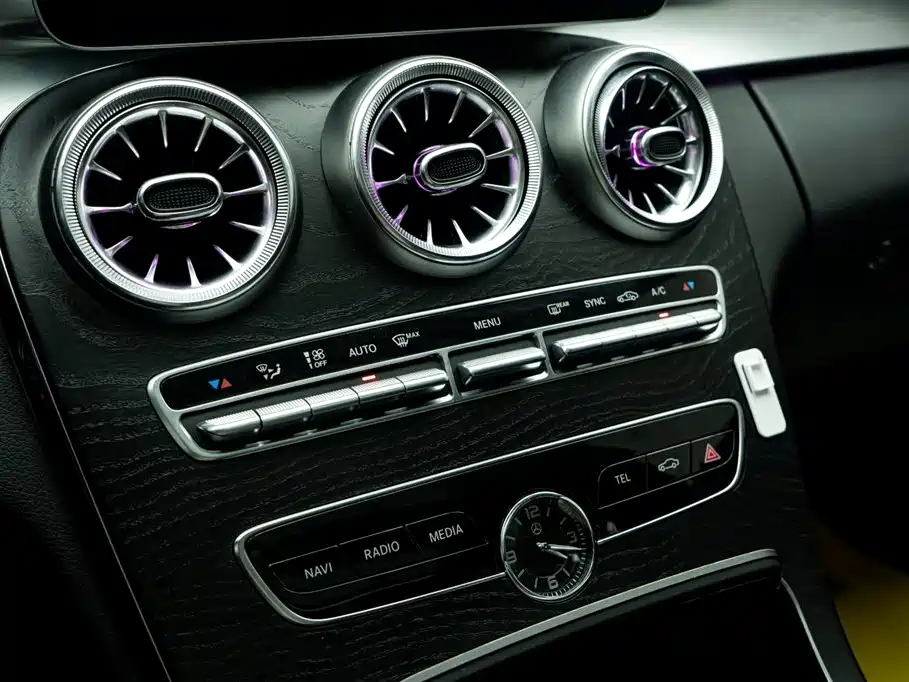 Mercedes-Benz C-Class (Import) 2020 Model C 260 Estate фото 12