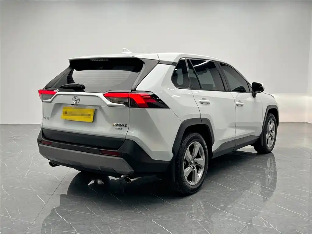 Toyota RAV4 Rongfang 2022 2.0L CVT 4WD Trend Plus Edition фото 6