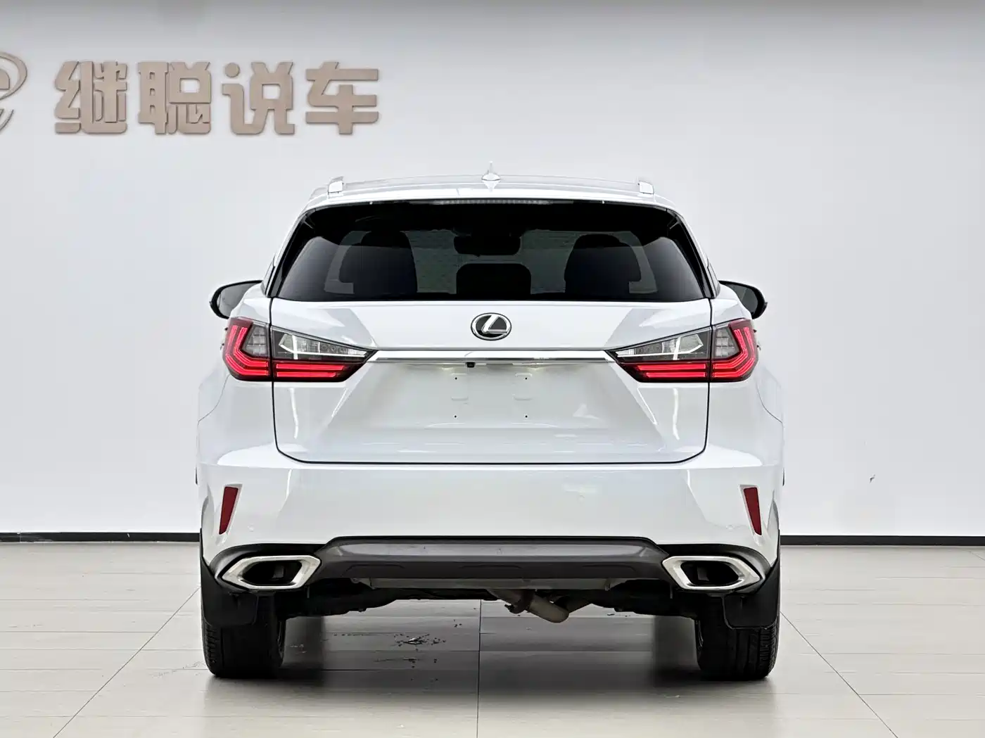 Фото 5 - Lexus RX
