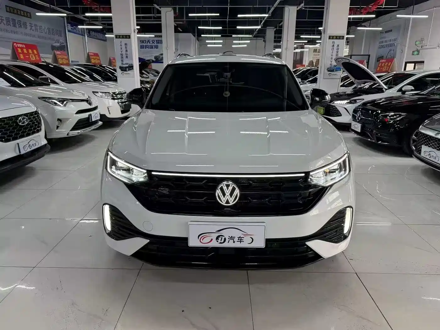 Volkswagen Tayron 2023 380TSI 4WD R-Line High-Performance Edition фото 2