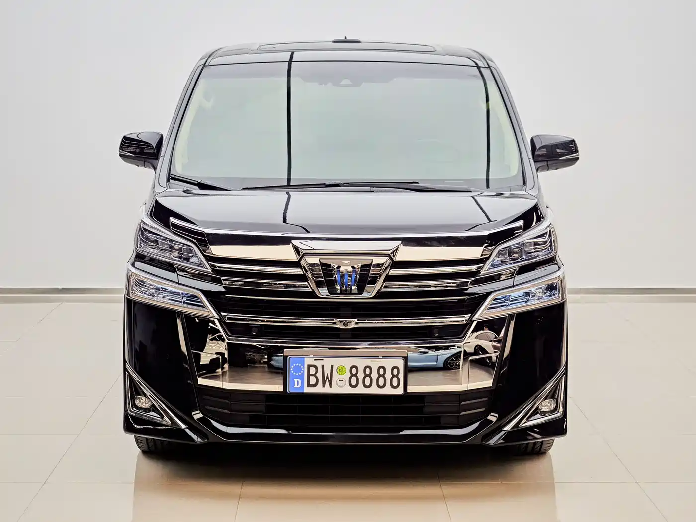 Toyota Alphard 2021 Hybrid 2.5L Premium фото 2