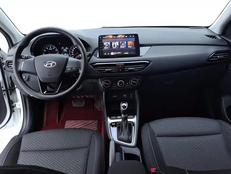 Hyundai Elantra 2020 1.6L Auto GL Pleasing Edition фото 12
