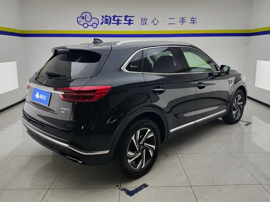 Hongqi HS5 2022 Facelift 2.0T Smart Flag Enjoyment Edition фото 3