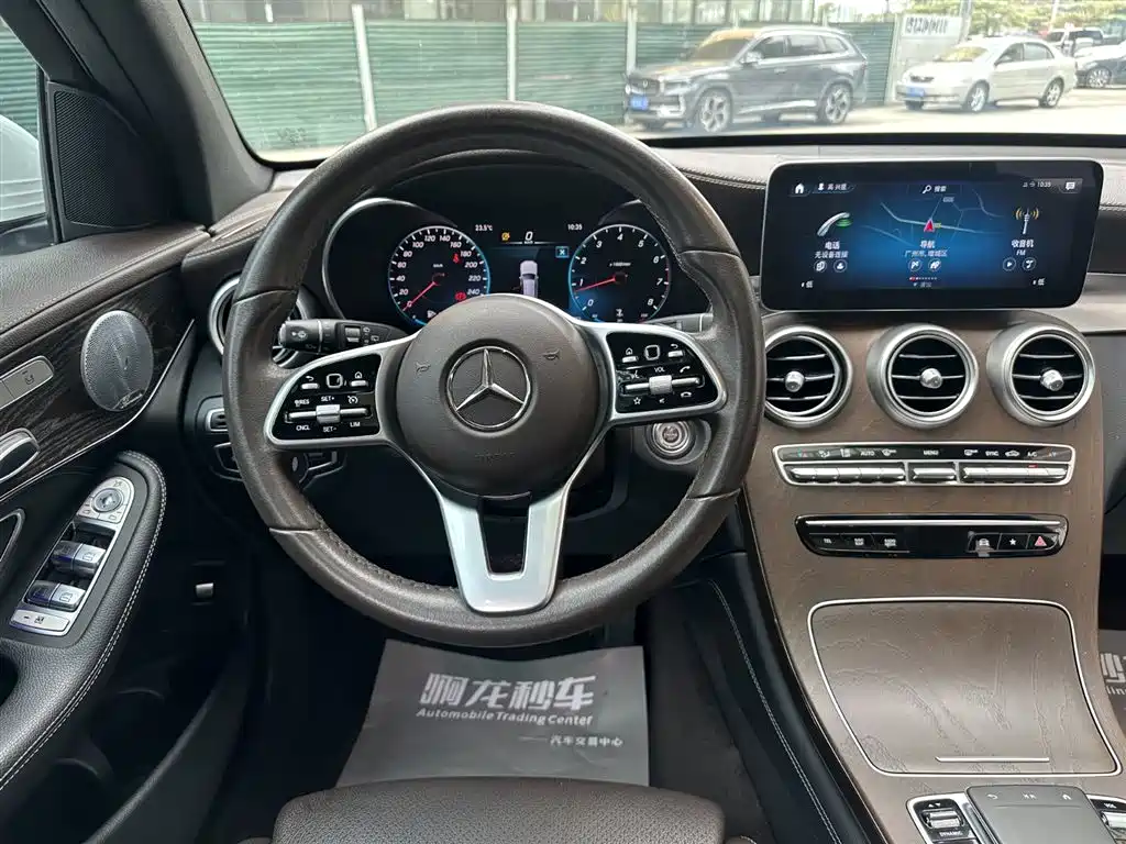 Mercedes-Benz GLC 2020 Facelift GLC 260 L 4MATIC Luxury фото 8