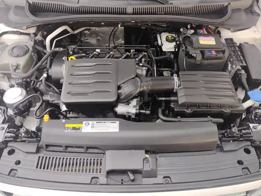 Volkswagen Polo 2021 Plus 1.5L Automatic Colorful Tech Edition фото 10