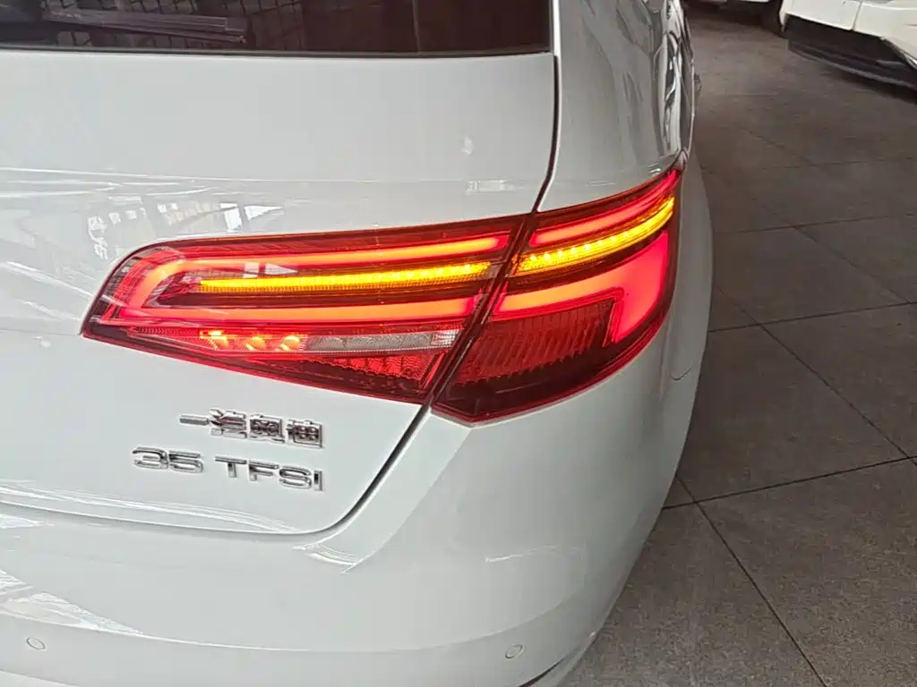 Photo 8 - Audi A3