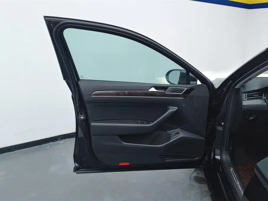 Volkswagen Magotan 2019 330TSI DSG Leading China VI фото 7
