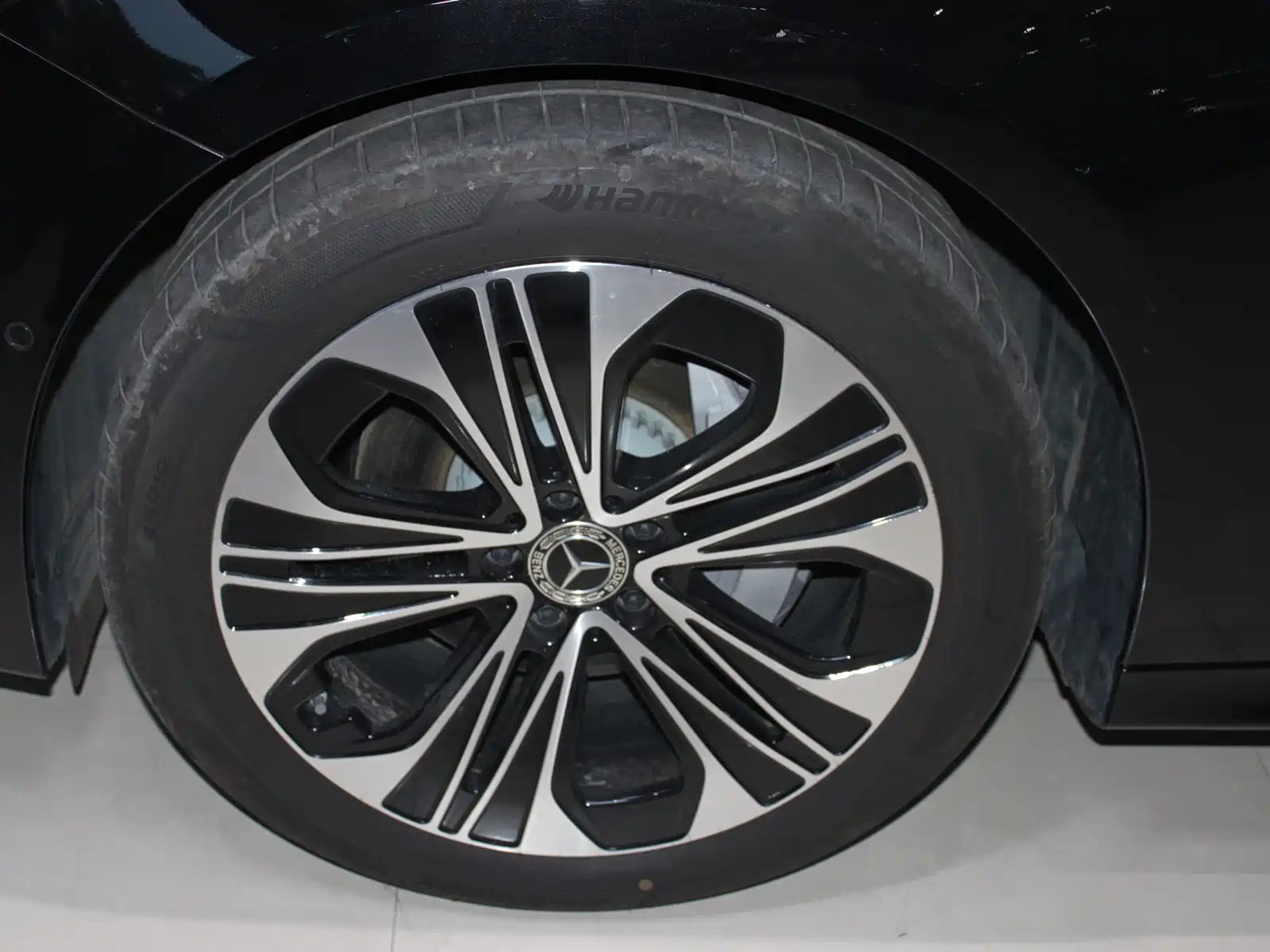 Фото 22 - Mercedes-Benz E-Class