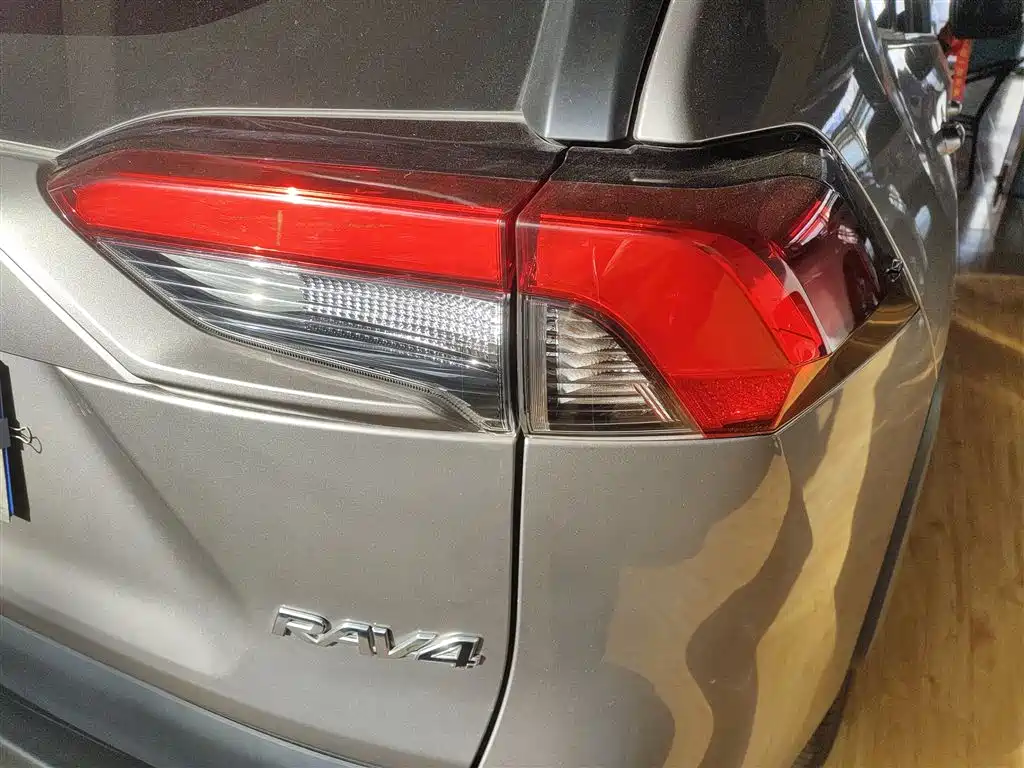 Toyota RAV4 Rongfang 2022 2.0L CVT 2WD Trend Plus Edition фото 8