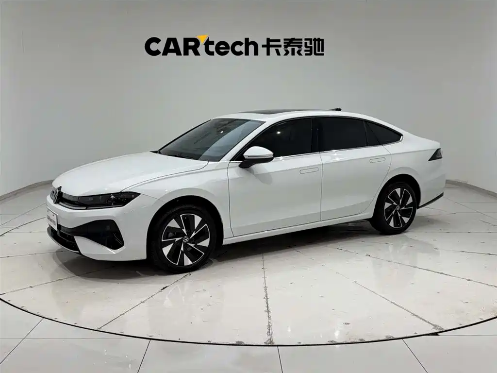 VOLKSWAGEN SAGITAR 2025