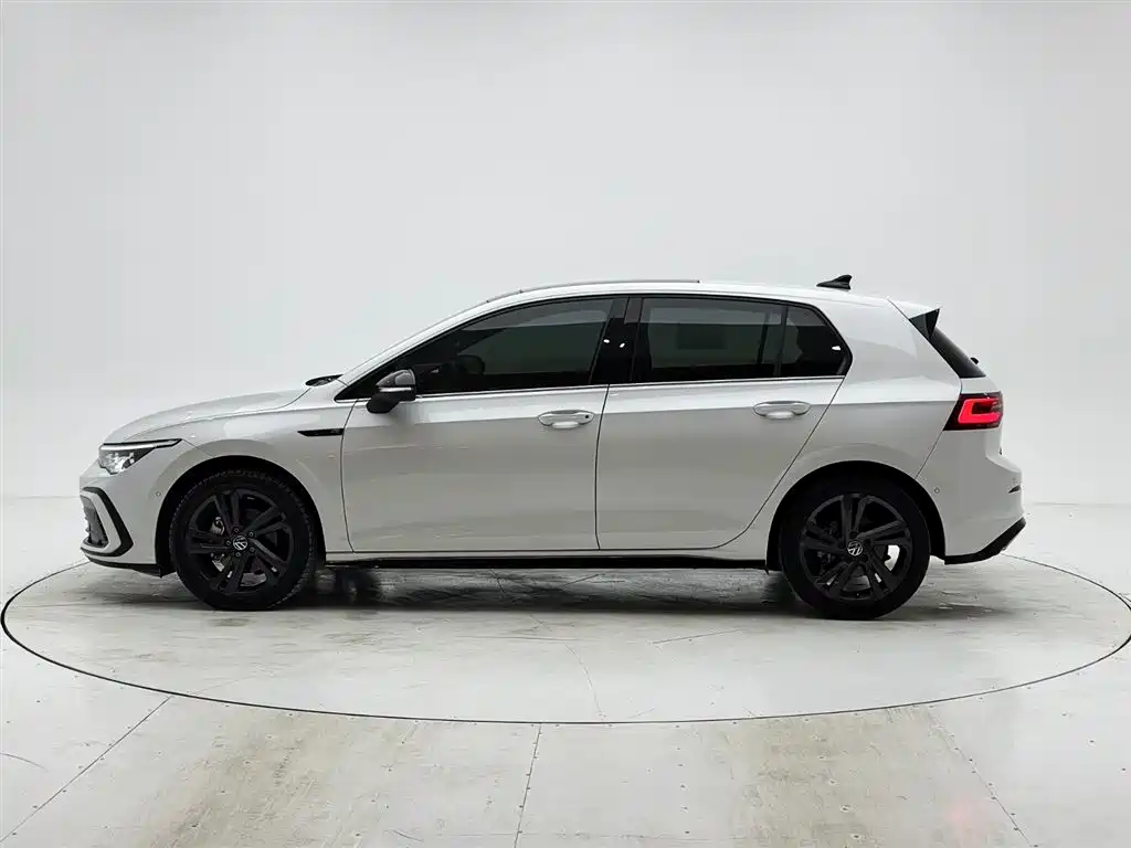 Volkswagen Golf 2021 280TSI DSG R-Line фото 7