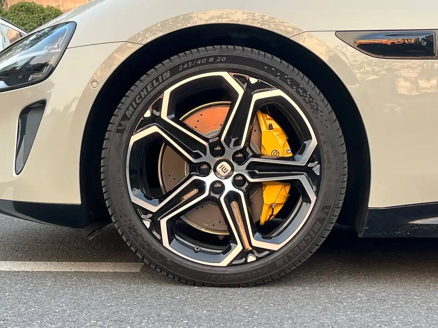 XIAOMI CAR XIAOMI SU7