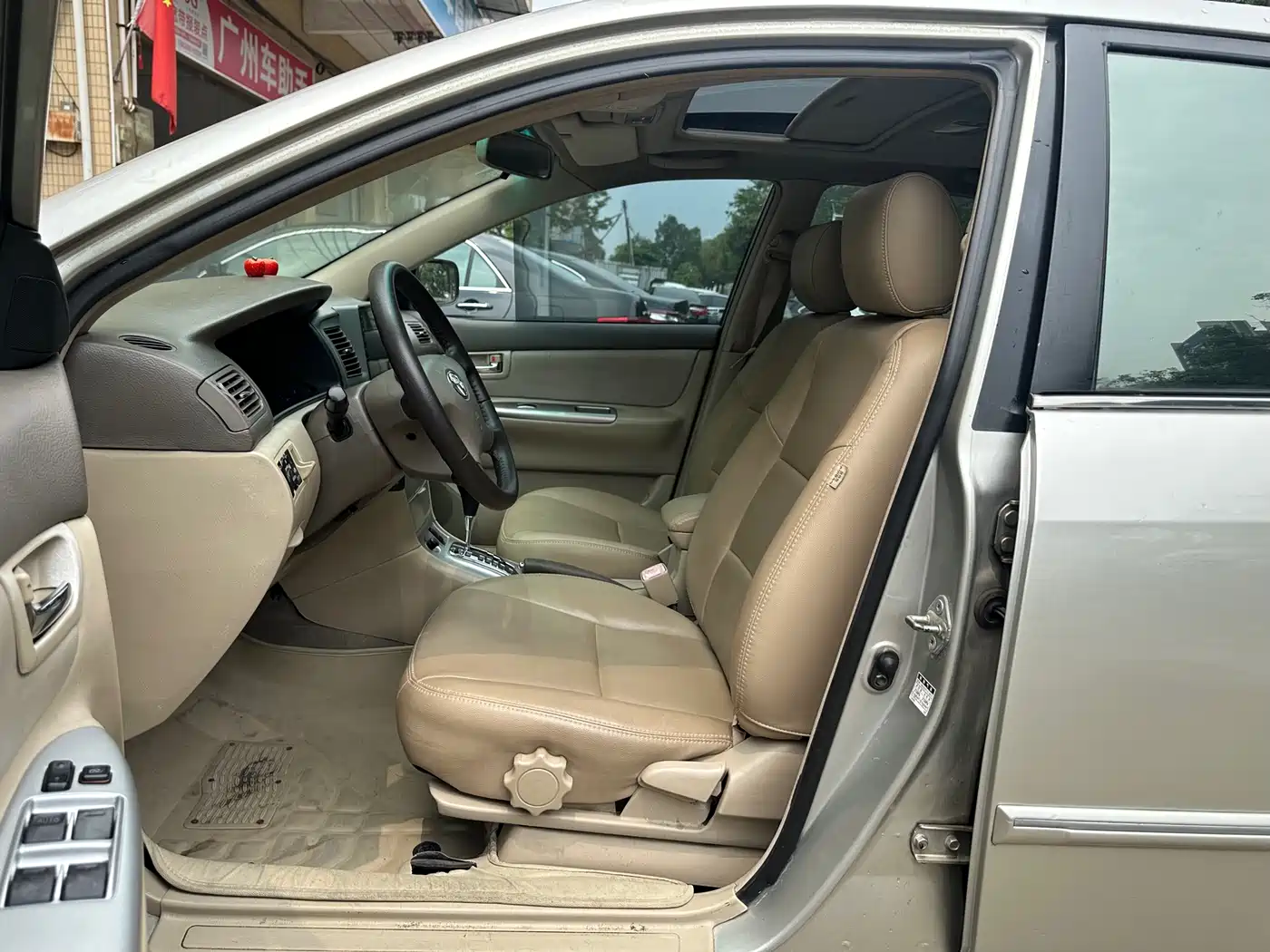 Toyota Corolla 2005 1.8L Automatic Anniversary Special Edition фото 7
