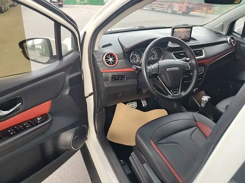 Haval H1 2017 Blue Label 1.5L AMT Luxury фото 16