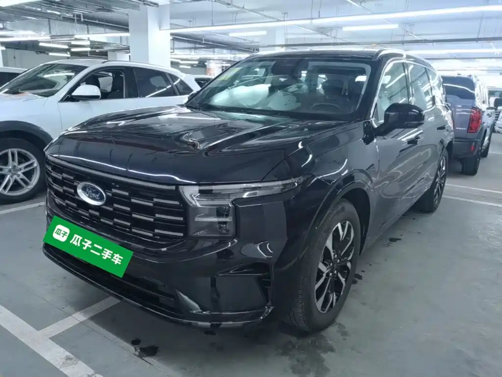 2025 Ford Edge