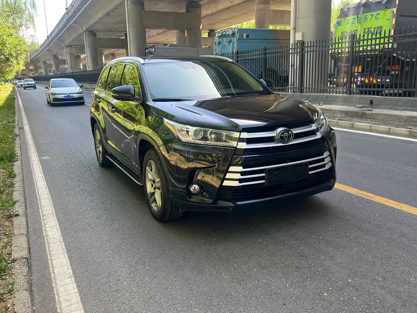 Toyota Highlander 2018 2.0T 4WD Luxury 7-seater China VI фото 9