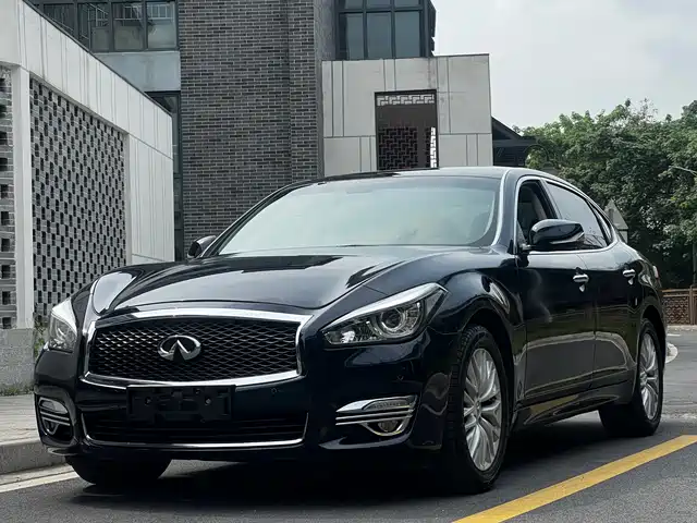  Infiniti Infiniti Q70 2015 Q70L 2.5L Enjoyment Edition