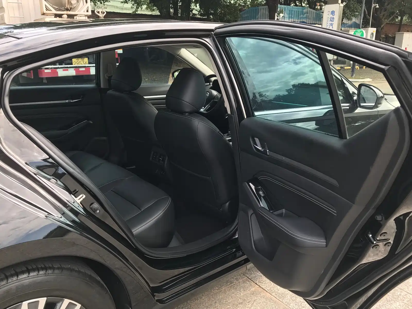 Photo 6 - Nissan Teana