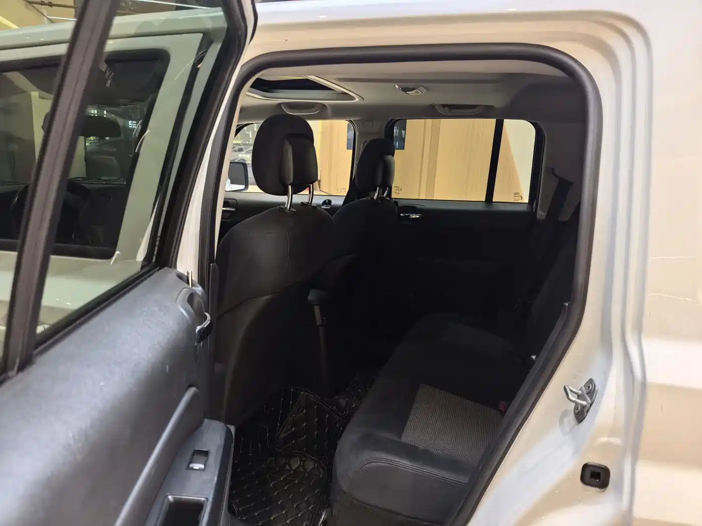 Jeep Patriot 2015 2014 2.4L Sport