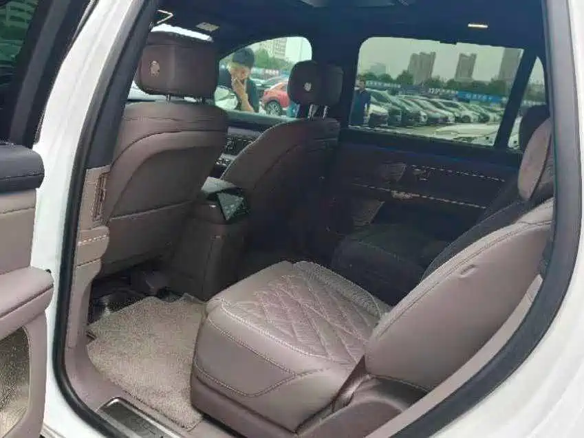 NIO ES8 2026 2025 Model 6-Seat Executive Luxury Edition