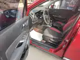 Фото 16 - Changan CS15