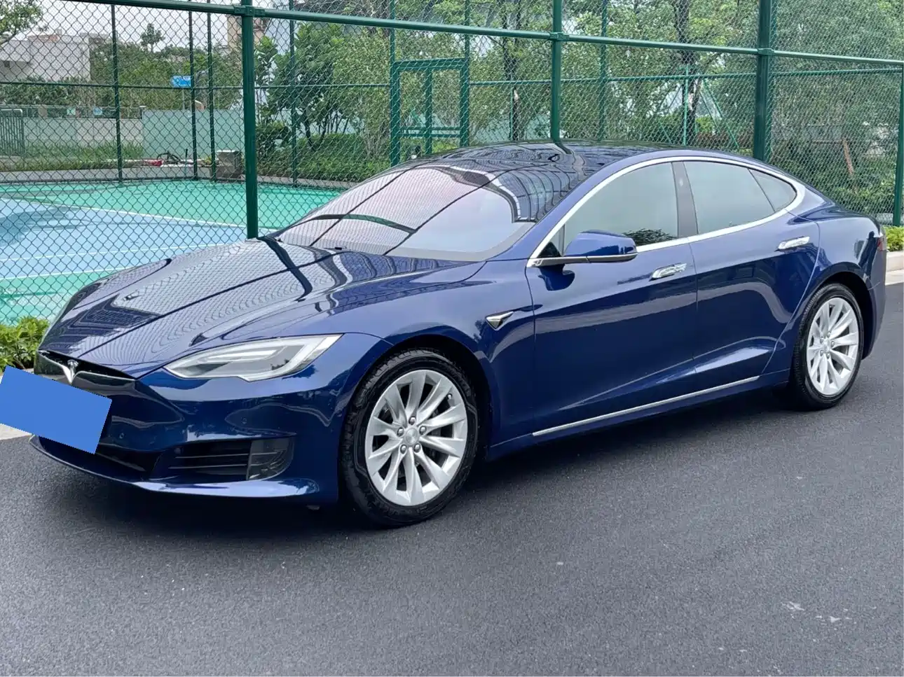 TESLA MODEL S